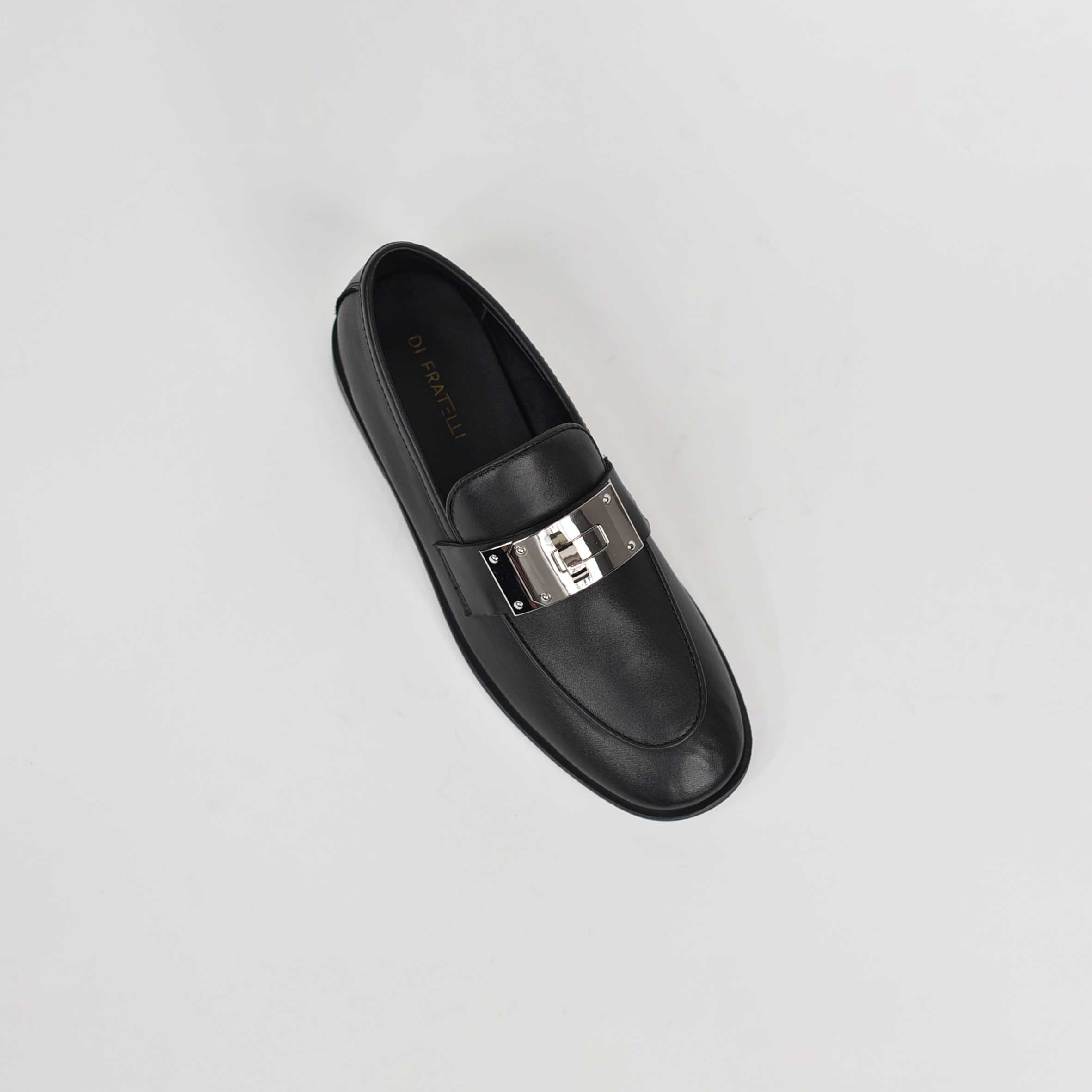 Loafer prej lëkure të zezë për femra J071