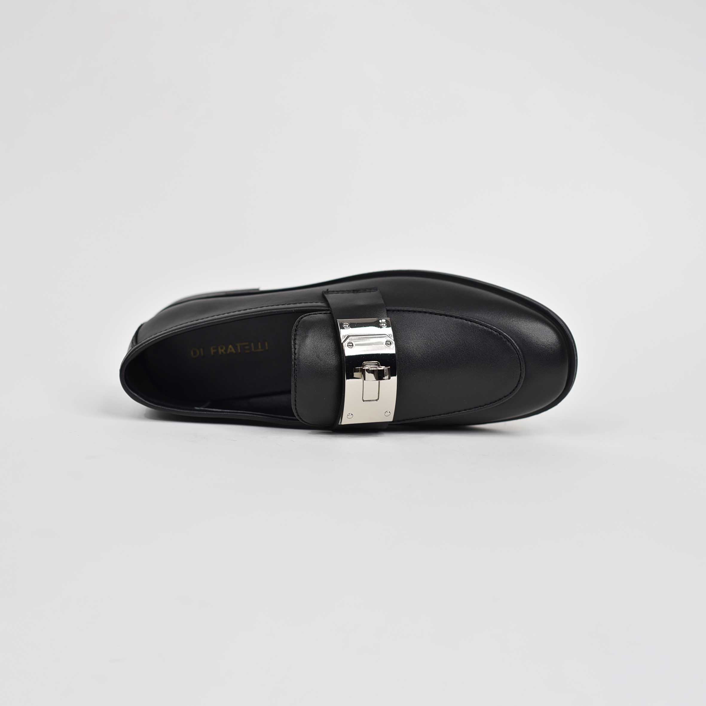 Loafer prej lëkure të zezë për femra J071