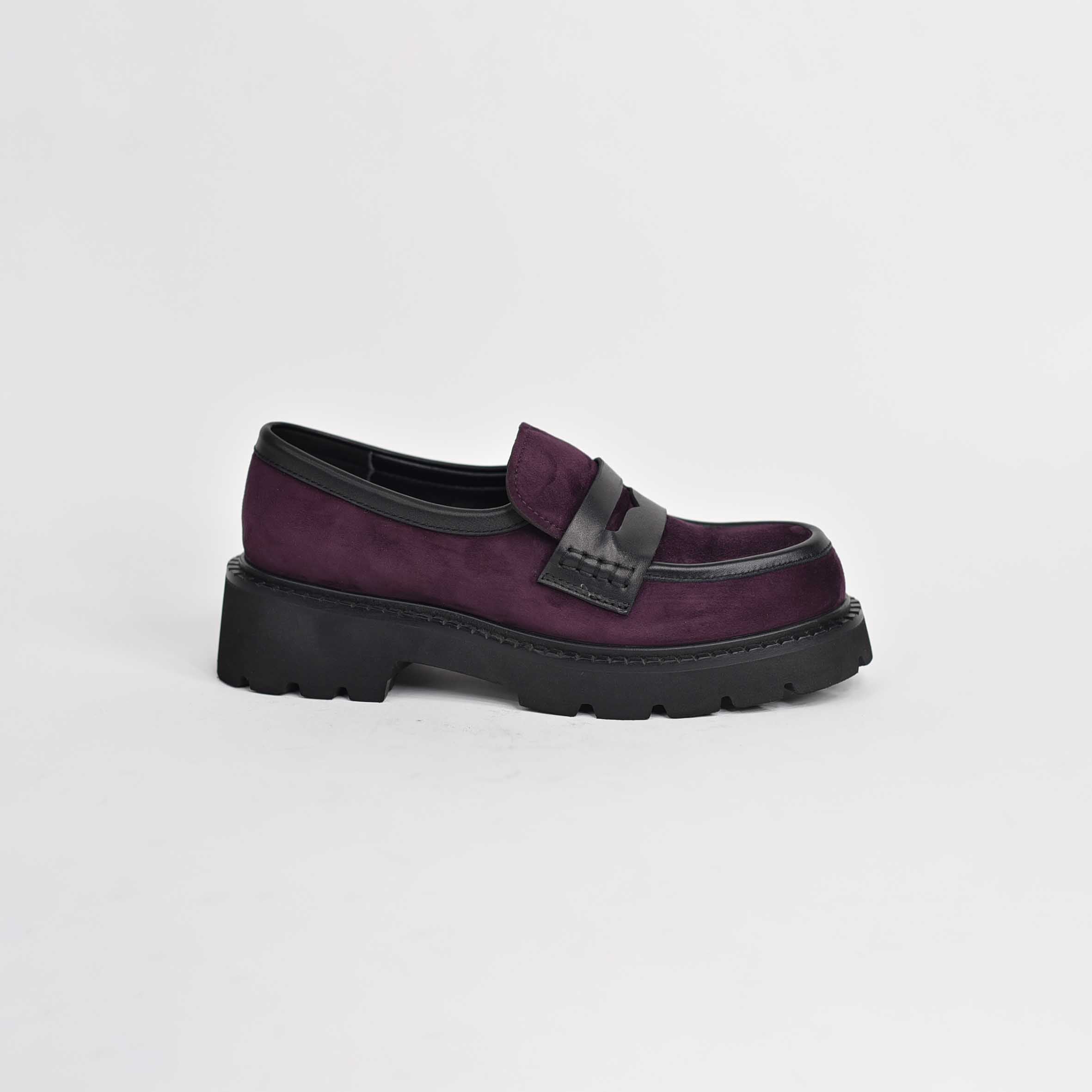 Loafers J072