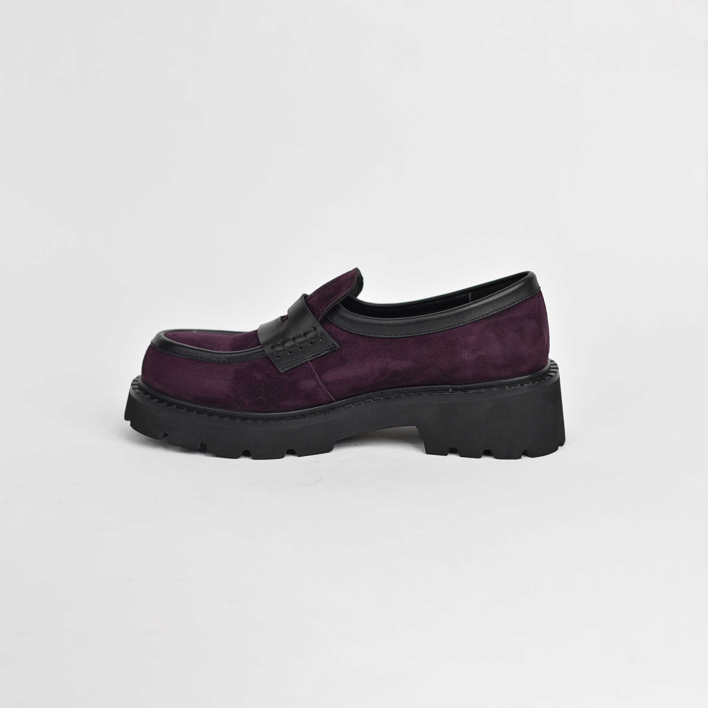 Loafers J072
