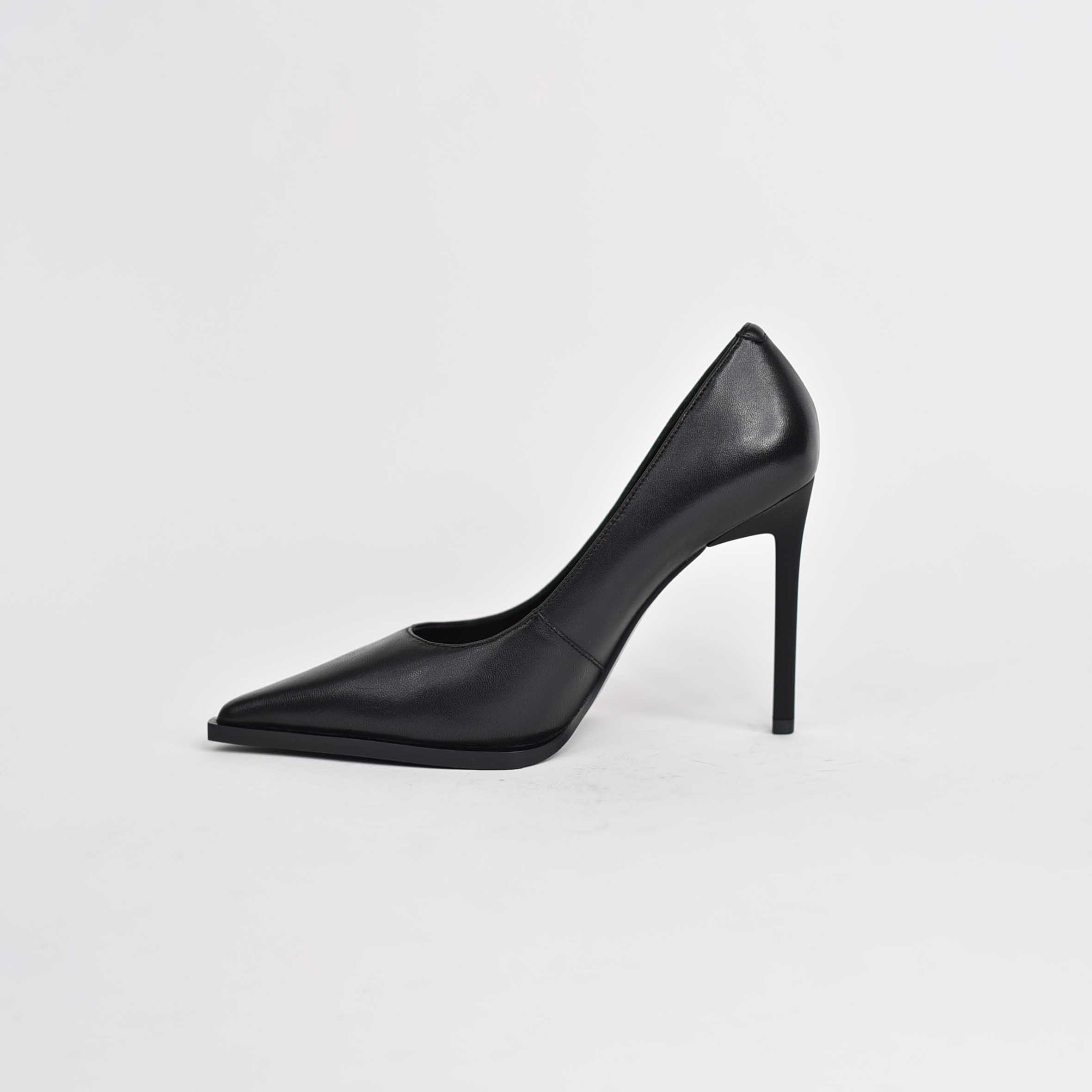 Stileto J027
