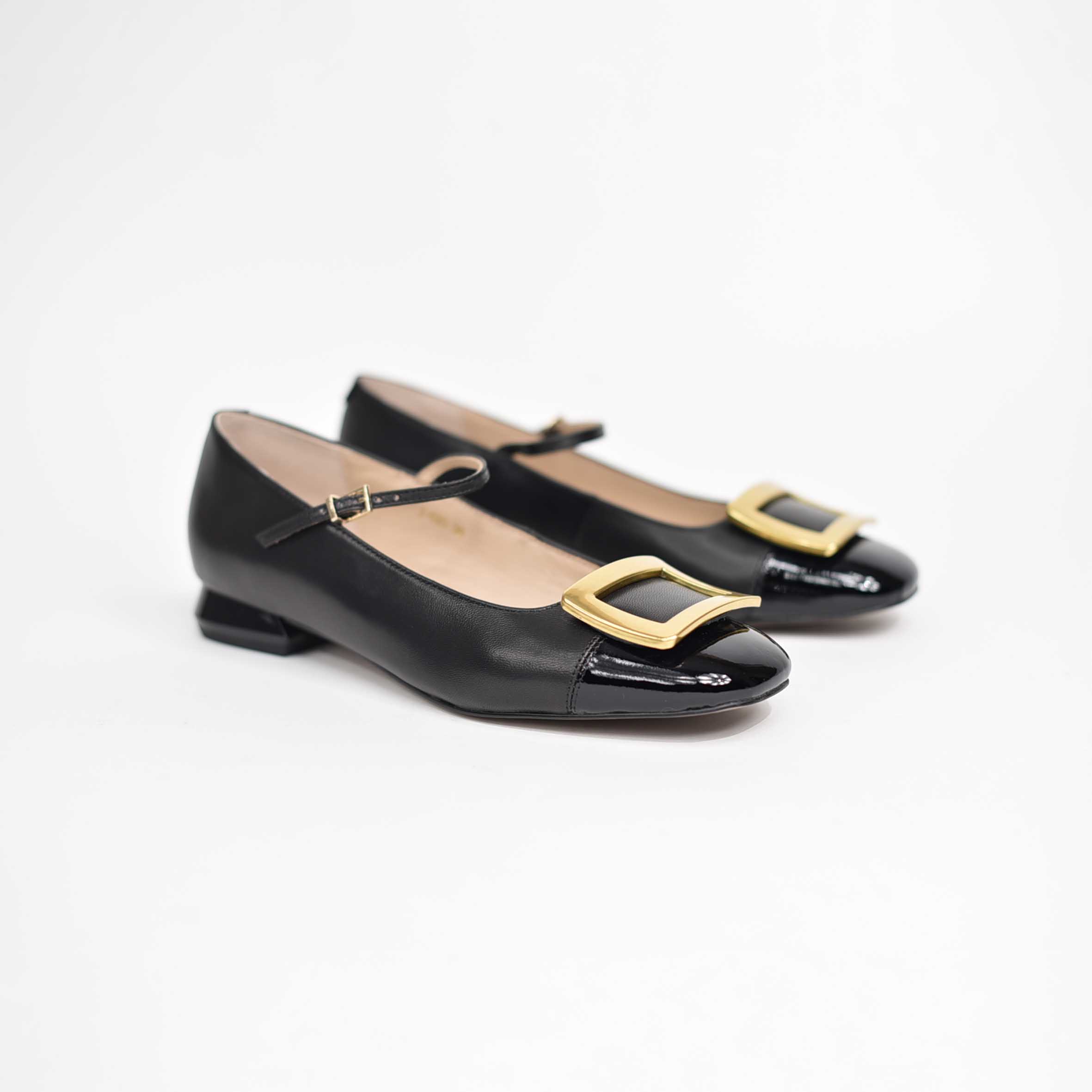 Kepuce per femra J025