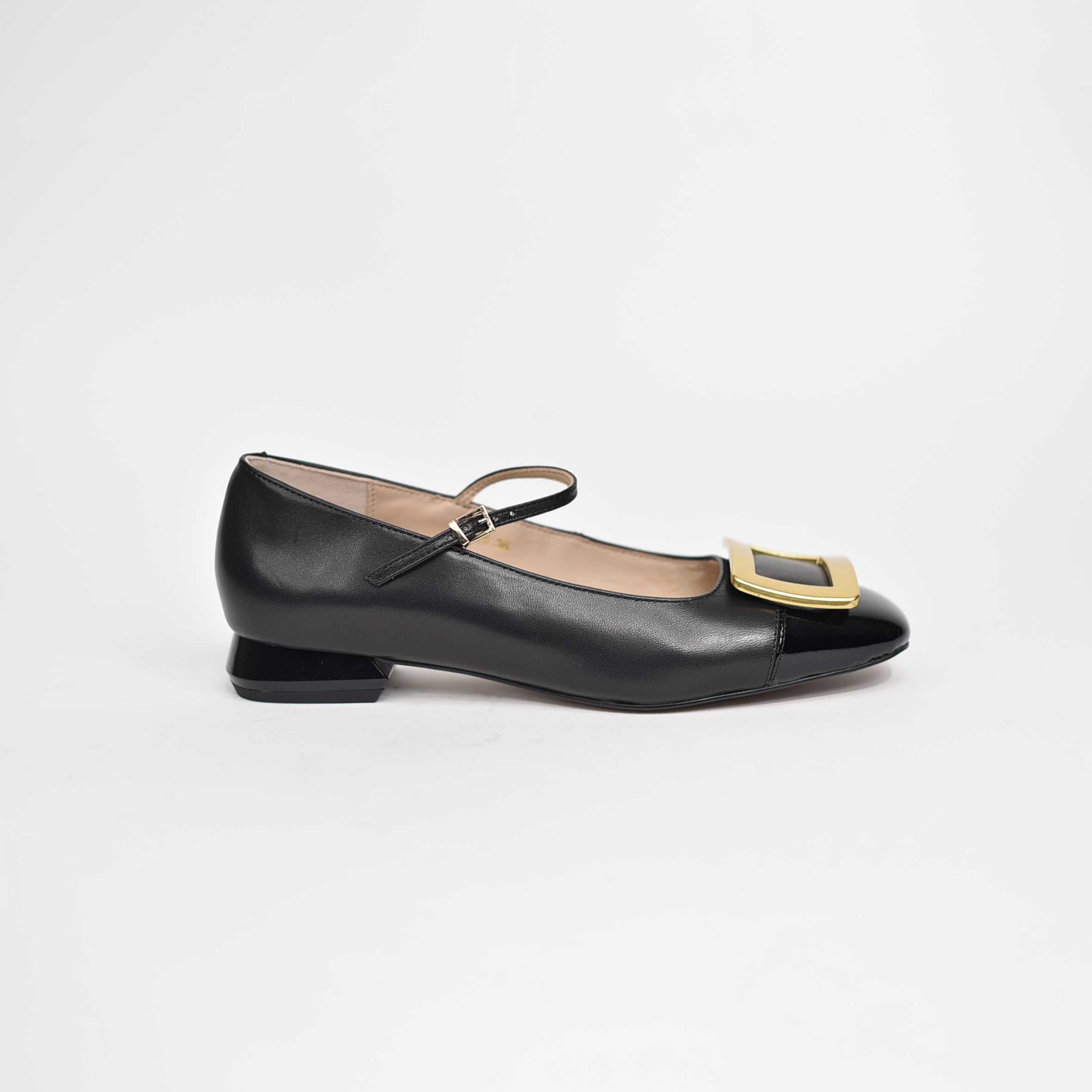 Kepuce per femra J025