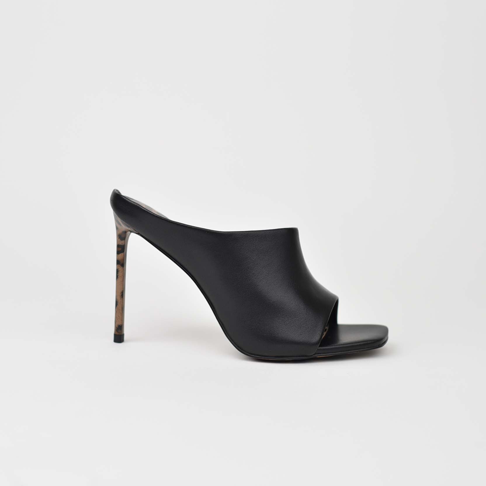 Classic Black Leopard Heels J0-22