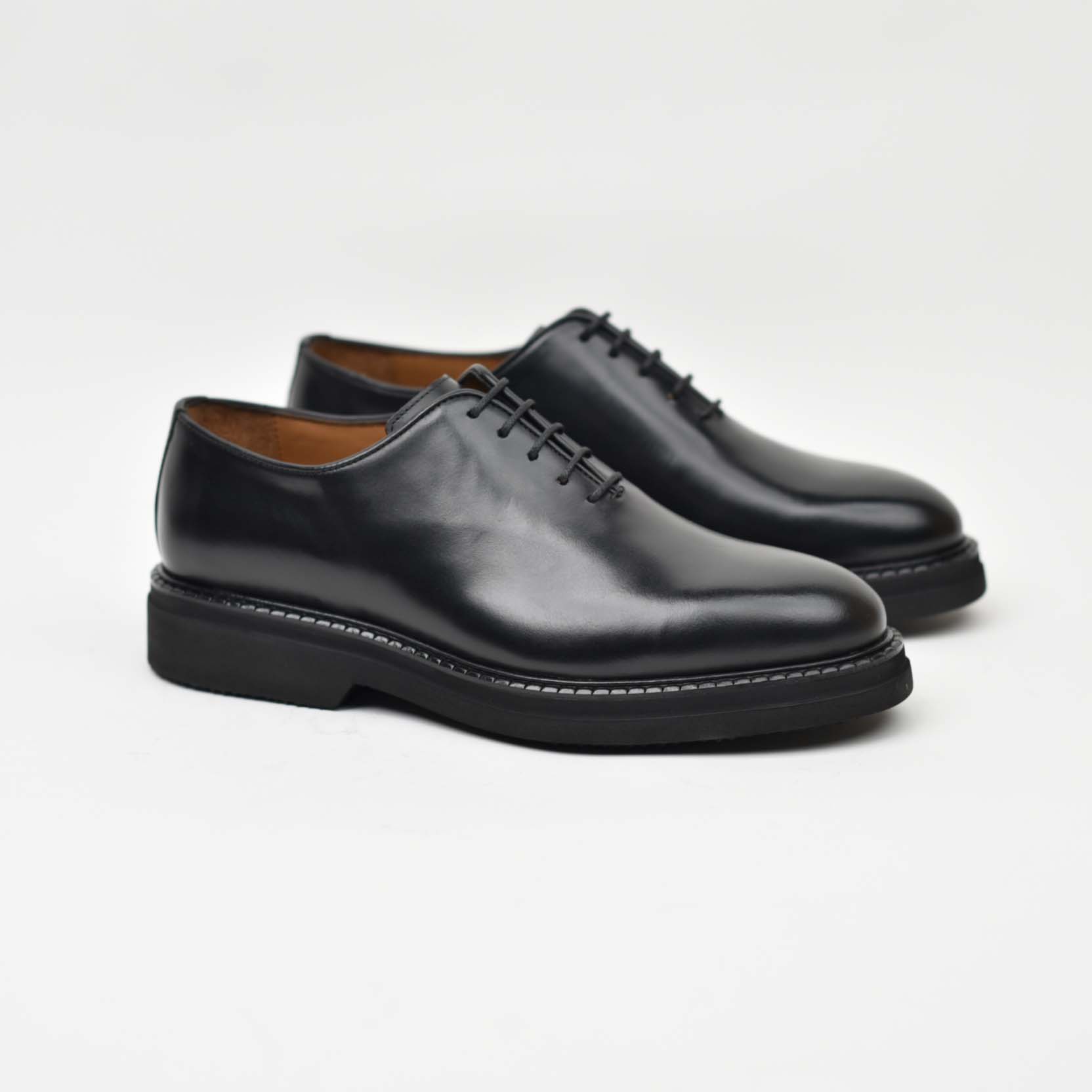 Wholecut Oxford – Black 40-67Z