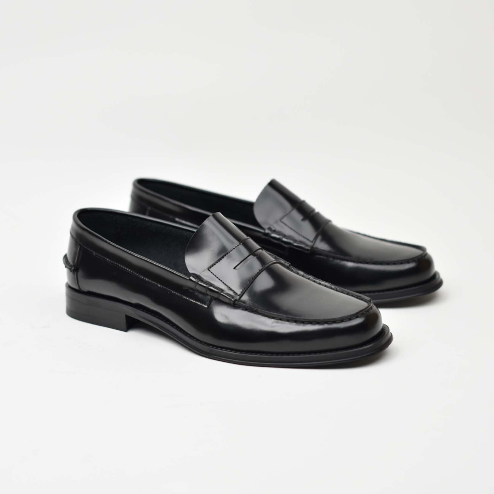 Classic Penny Loafer-Black 283-01Z