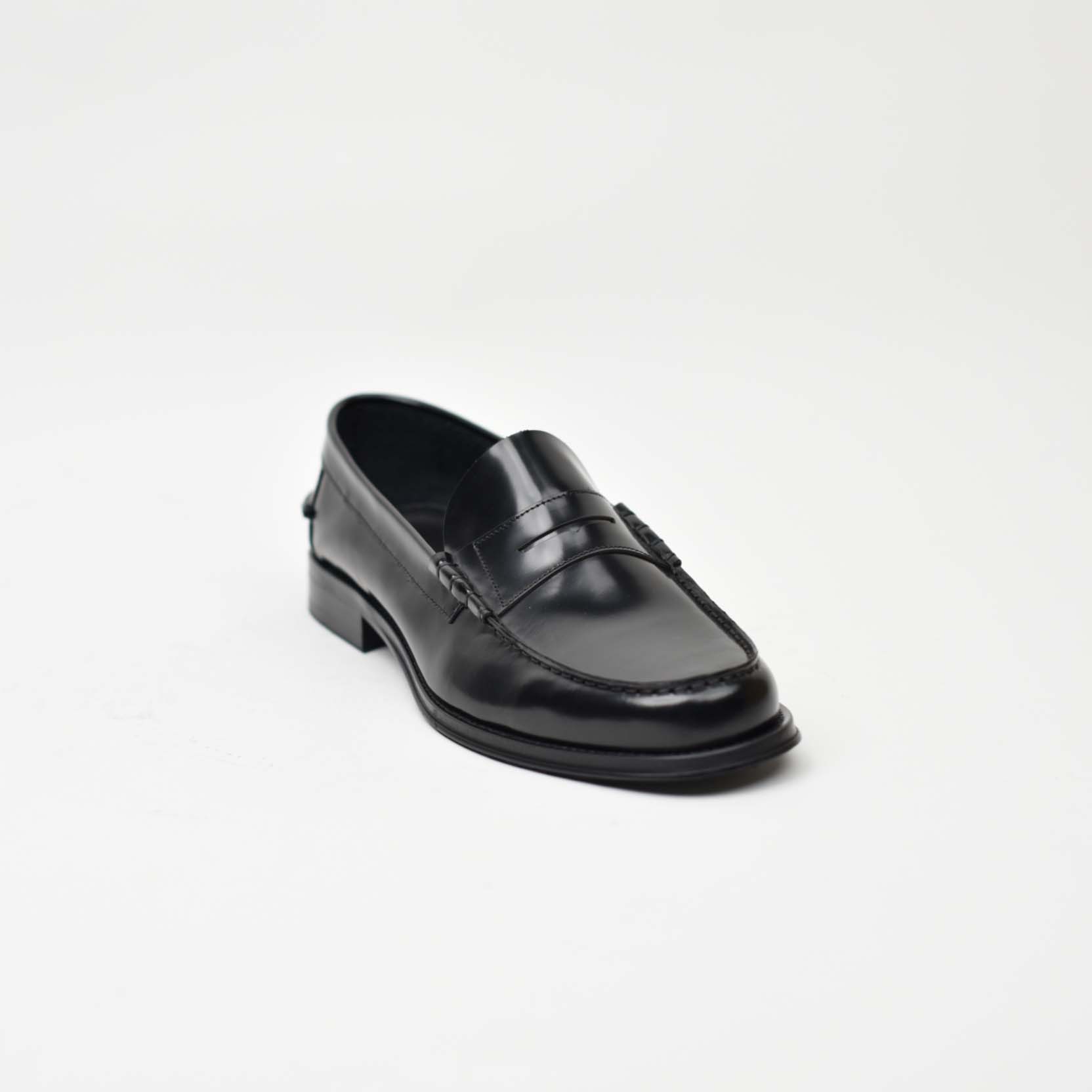 Classic Penny Loafer-Black 283-01Z