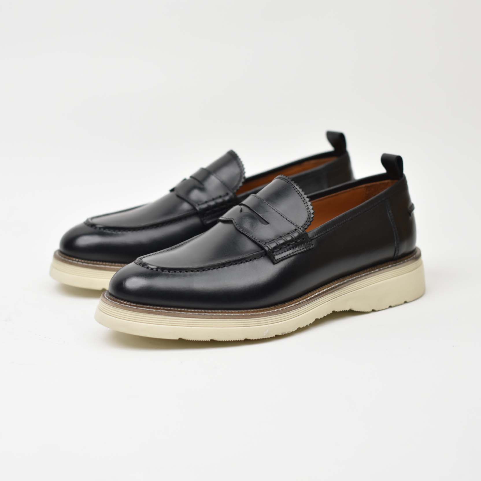 Penny Loafer-Cream Sole Black 266-07Z